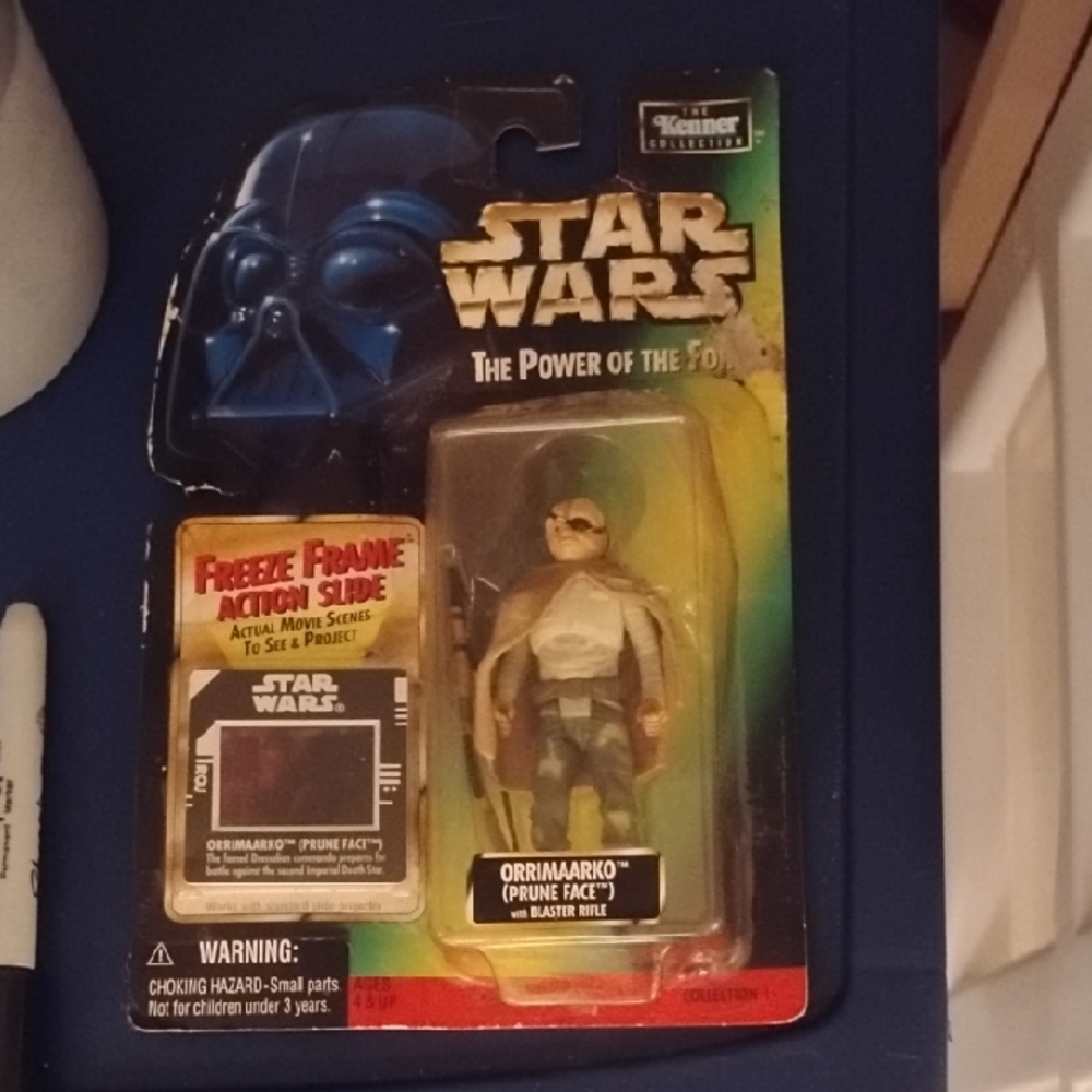 Star Wars Orrimaarko Action Figure - Brown and Green